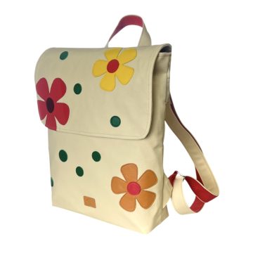 Virágos applikált “JANKA” hátizsák