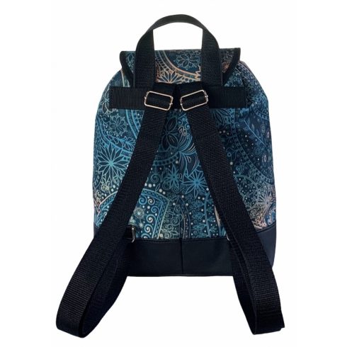 Orientális “JUDIT” fedeles hátizsák